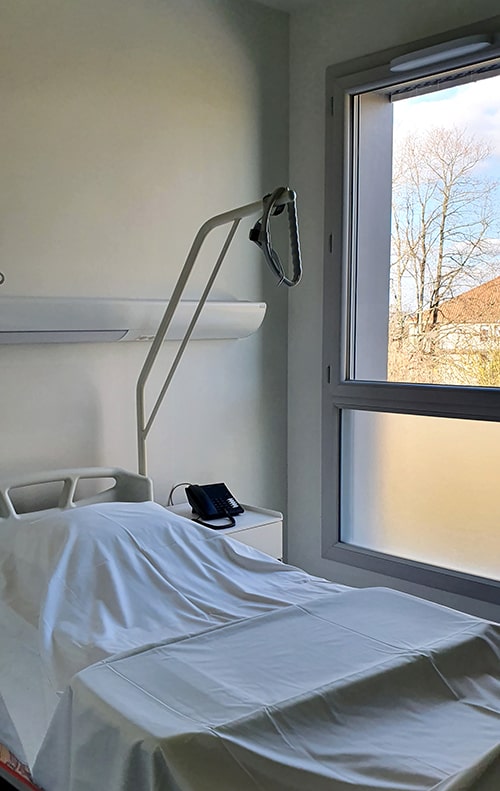 chambre_geriatrie_chenieux-min
